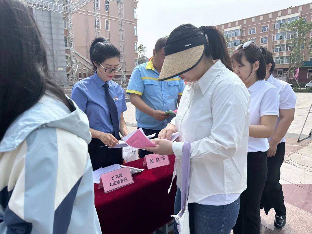 绝不徇私涓滴归公心无所住即是空打一生肖，全面解答解释落实_61o57.72.26