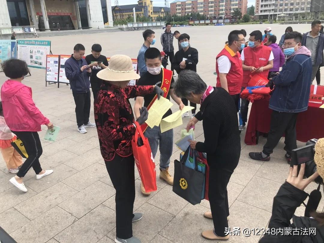 五马飞奔蓝天下是什么生肖，实时解答解释落实_c7a54.50.37