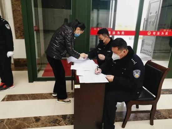 受夹板气打一最佳生肖，前沿解答解释落实_me432.97.43