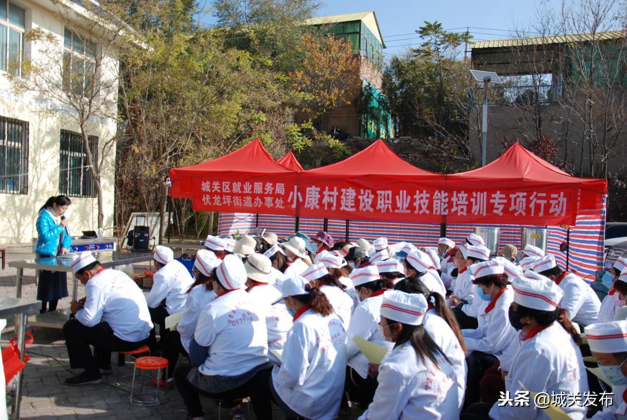日伏夜出害众生三三上台五转回打一精选生肖，科学解答解释落实_b399.11.08
